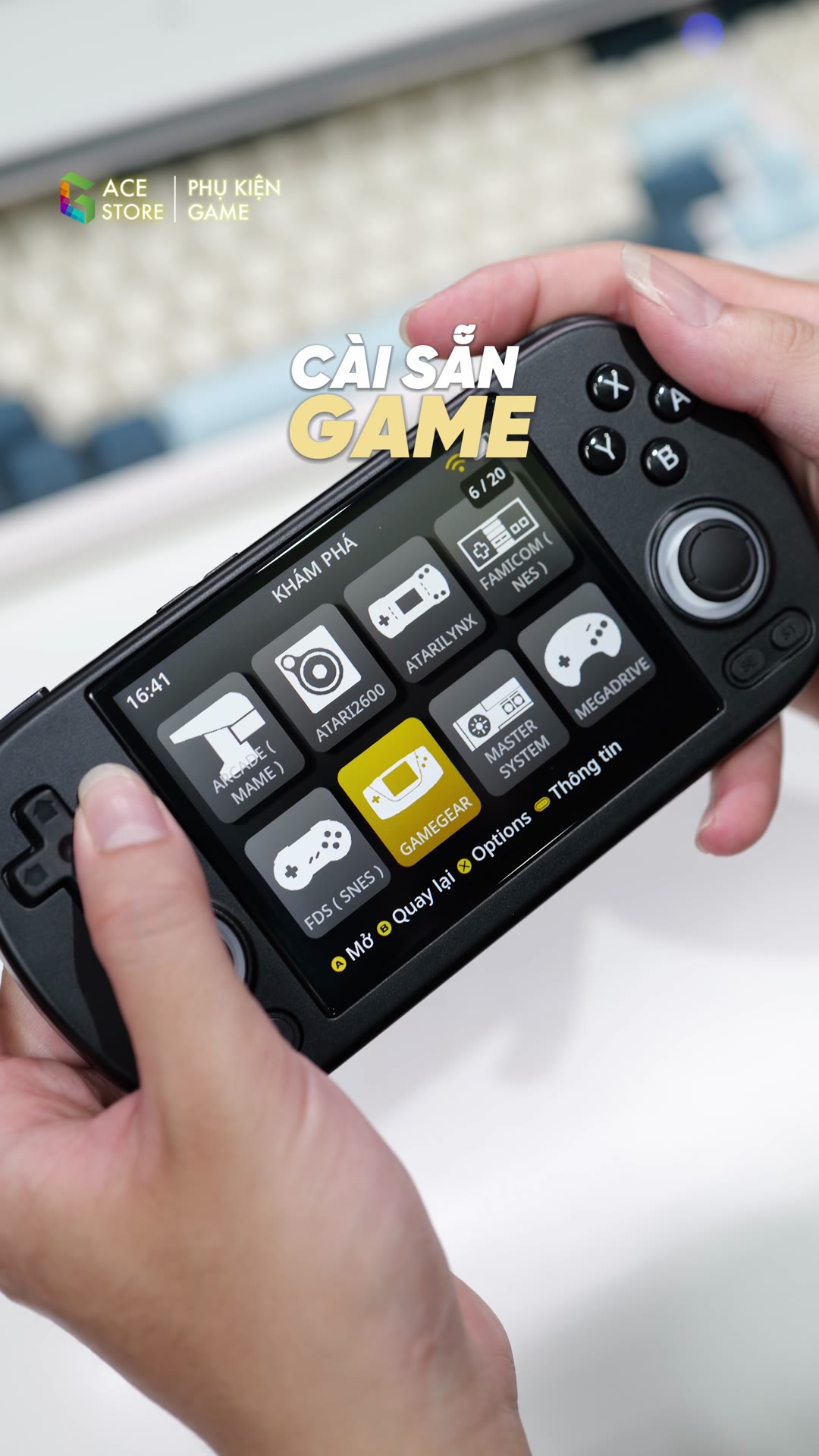 Màn hình RG40XX H hiển thị danh sách các hệ máy game NES, SNES, PS1