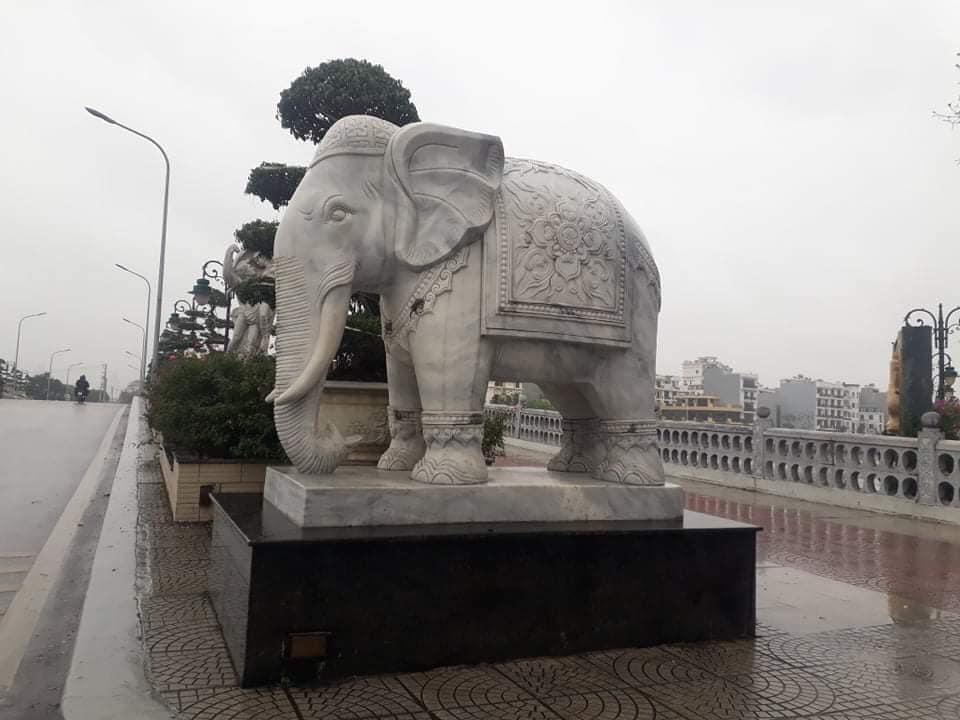 Ý nghĩa tượng voi đá phong thuỷ và cách đặt tượng voi phong thuỷ