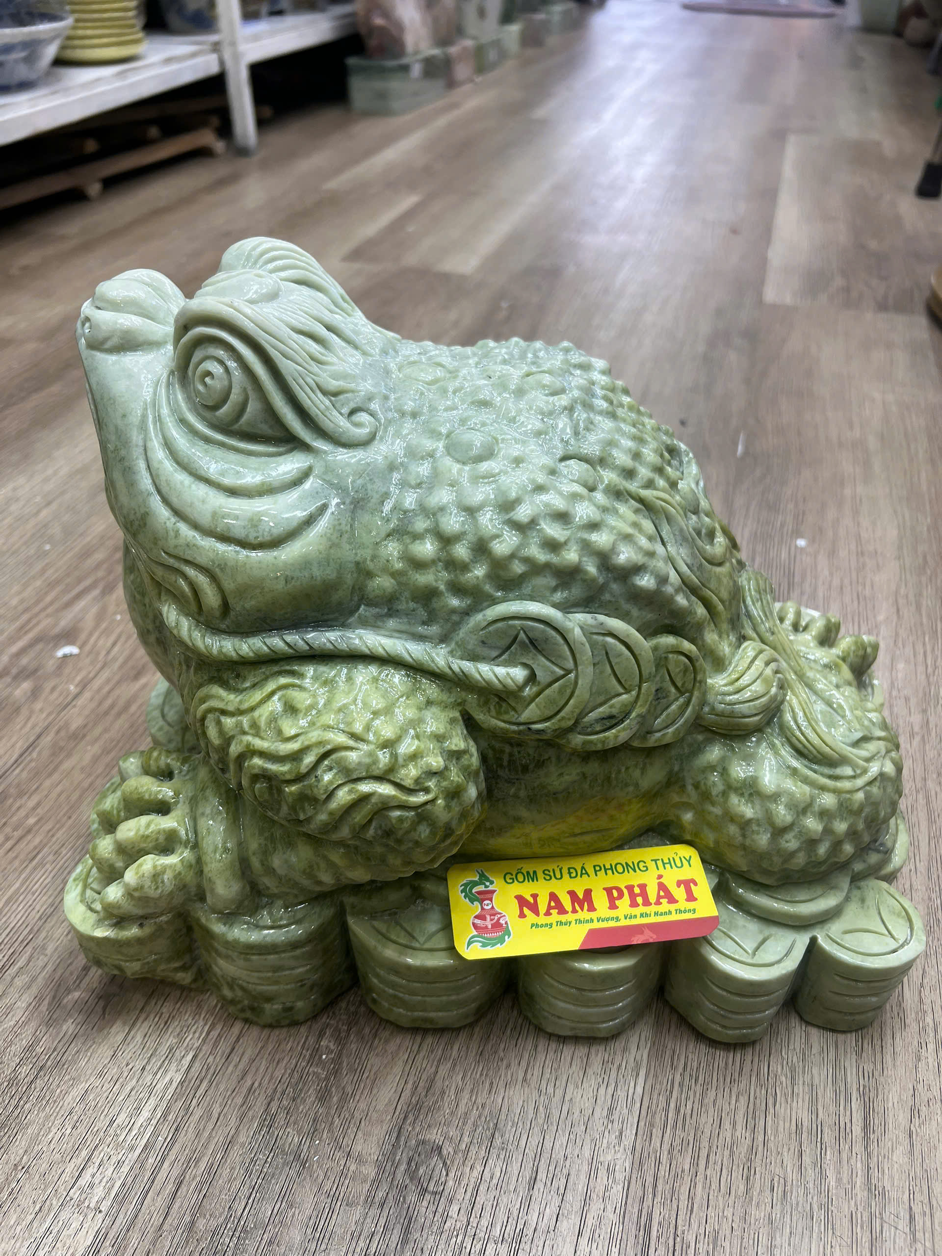 THIỀM THỪ ĐÁ SERPENTINE TỰ NHIÊN NGUYÊN KHỐI