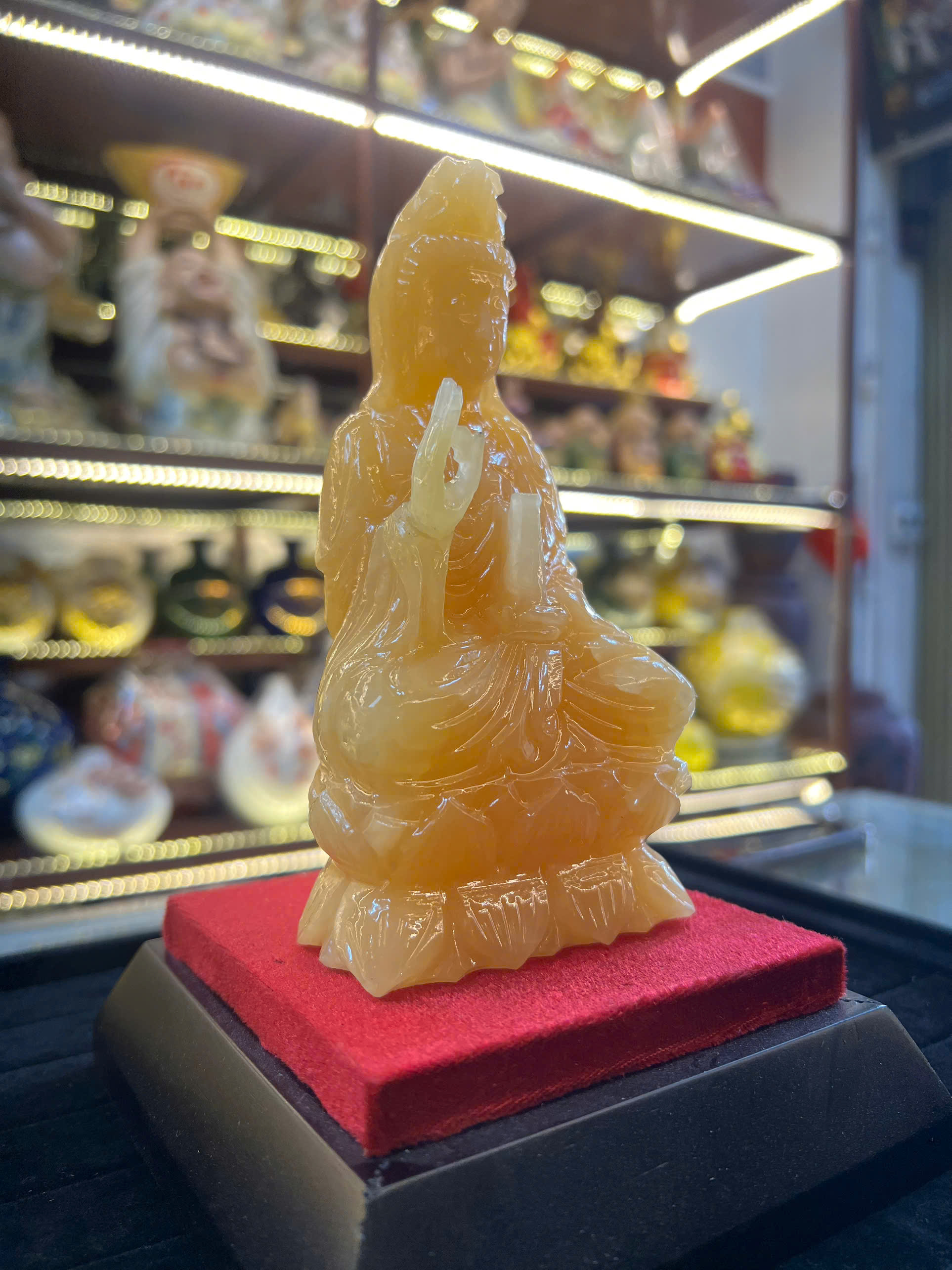 QUAN ÂM NGỌC HOÀNG LONG
