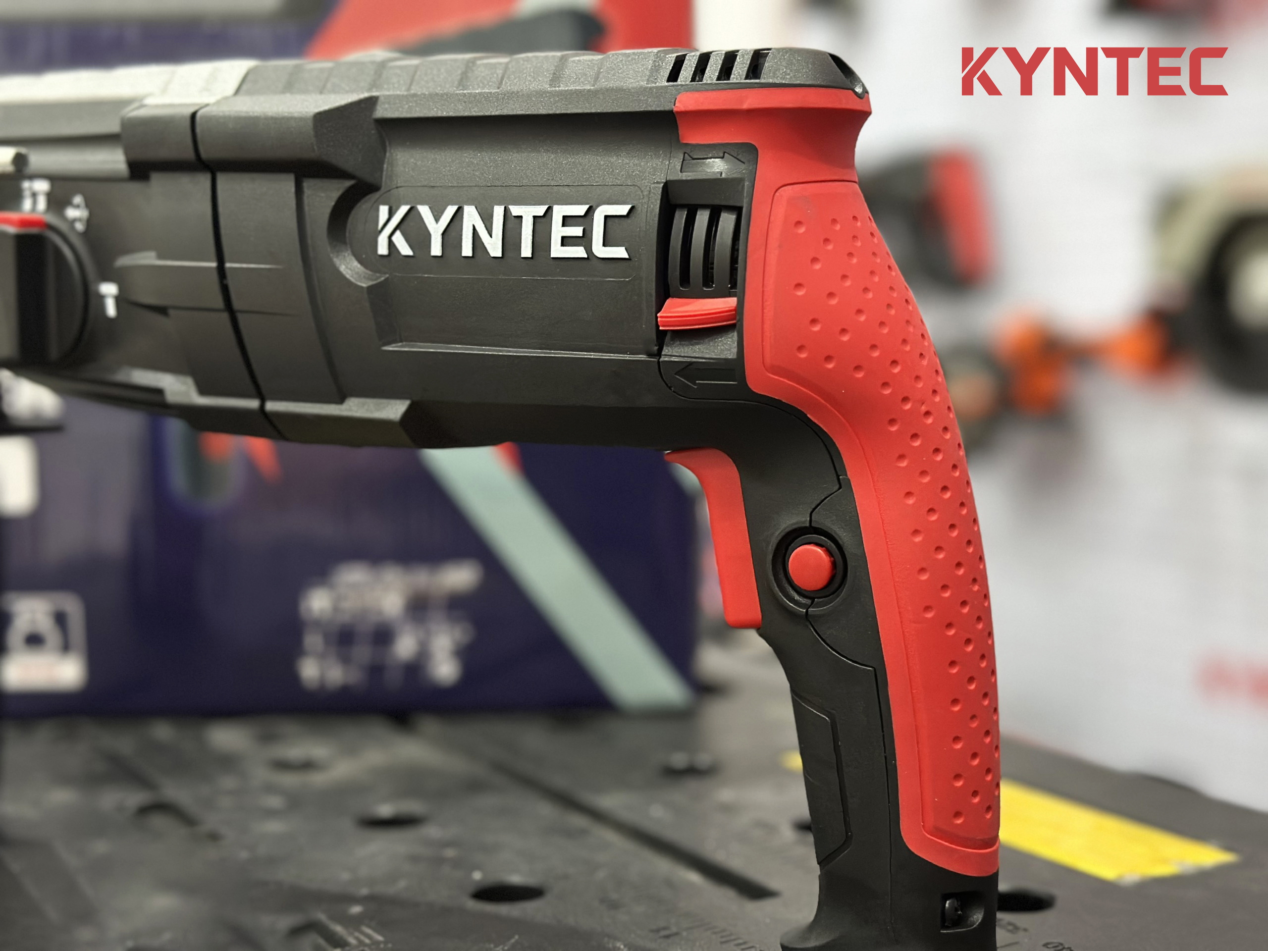 Bộ Cơ Bền Bỉ Trên Kyntec KT28 Giúp Máy Hoạt Động Liên Tục Không Ngắt Quãng