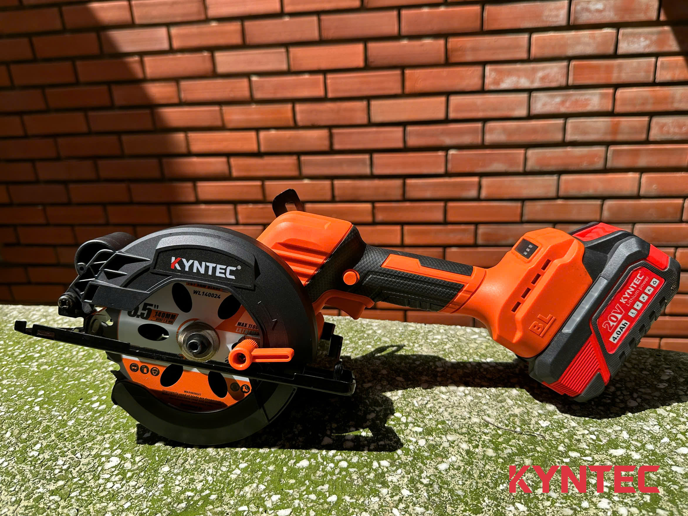 chụp thực tế Thân Máy Cưa Đĩa Pin Không Chổi Than Kyntec KT59