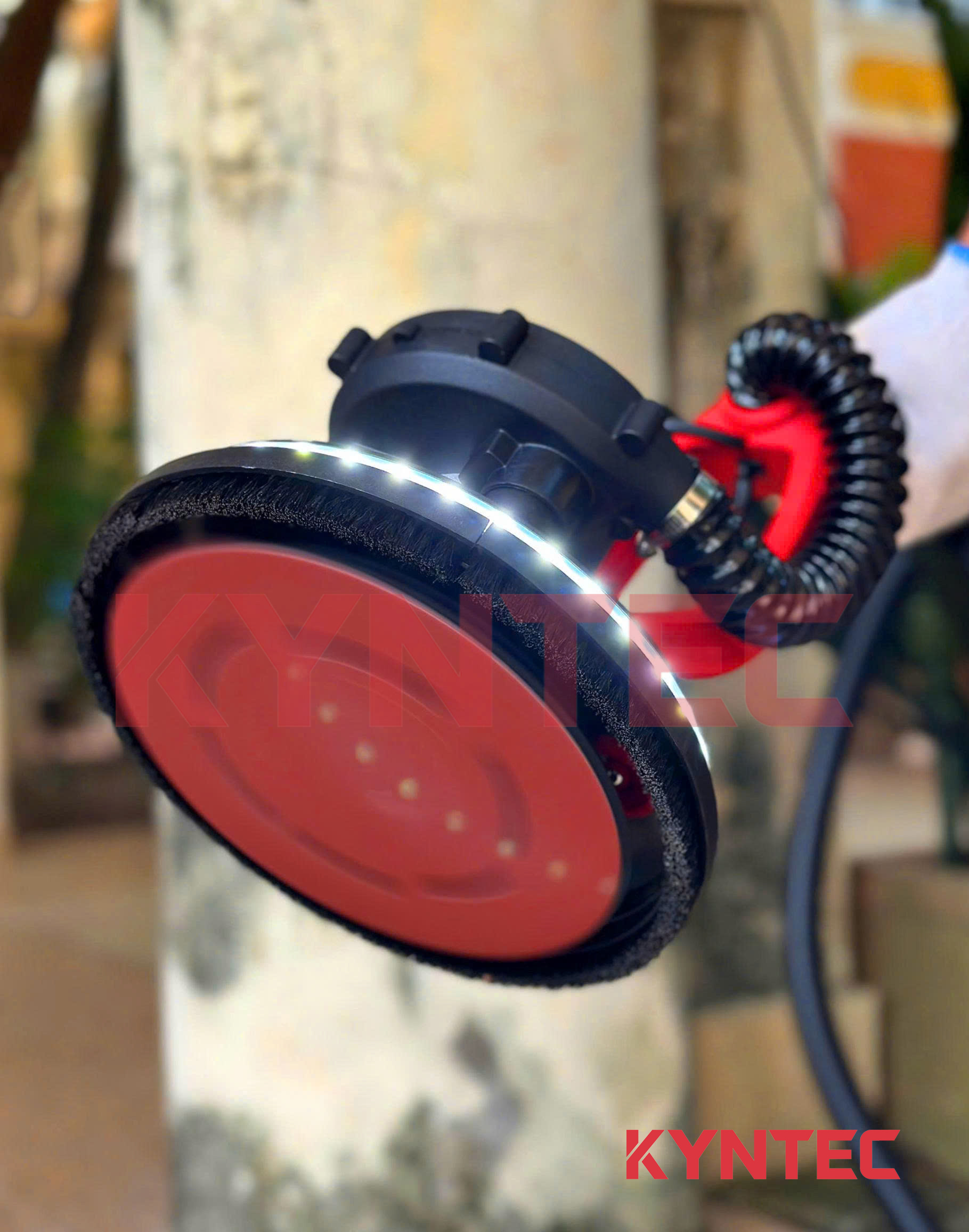 Máy Chà Tường Cán Dài Có Thể Gấp Gọn KT88 đĩa chà lớn