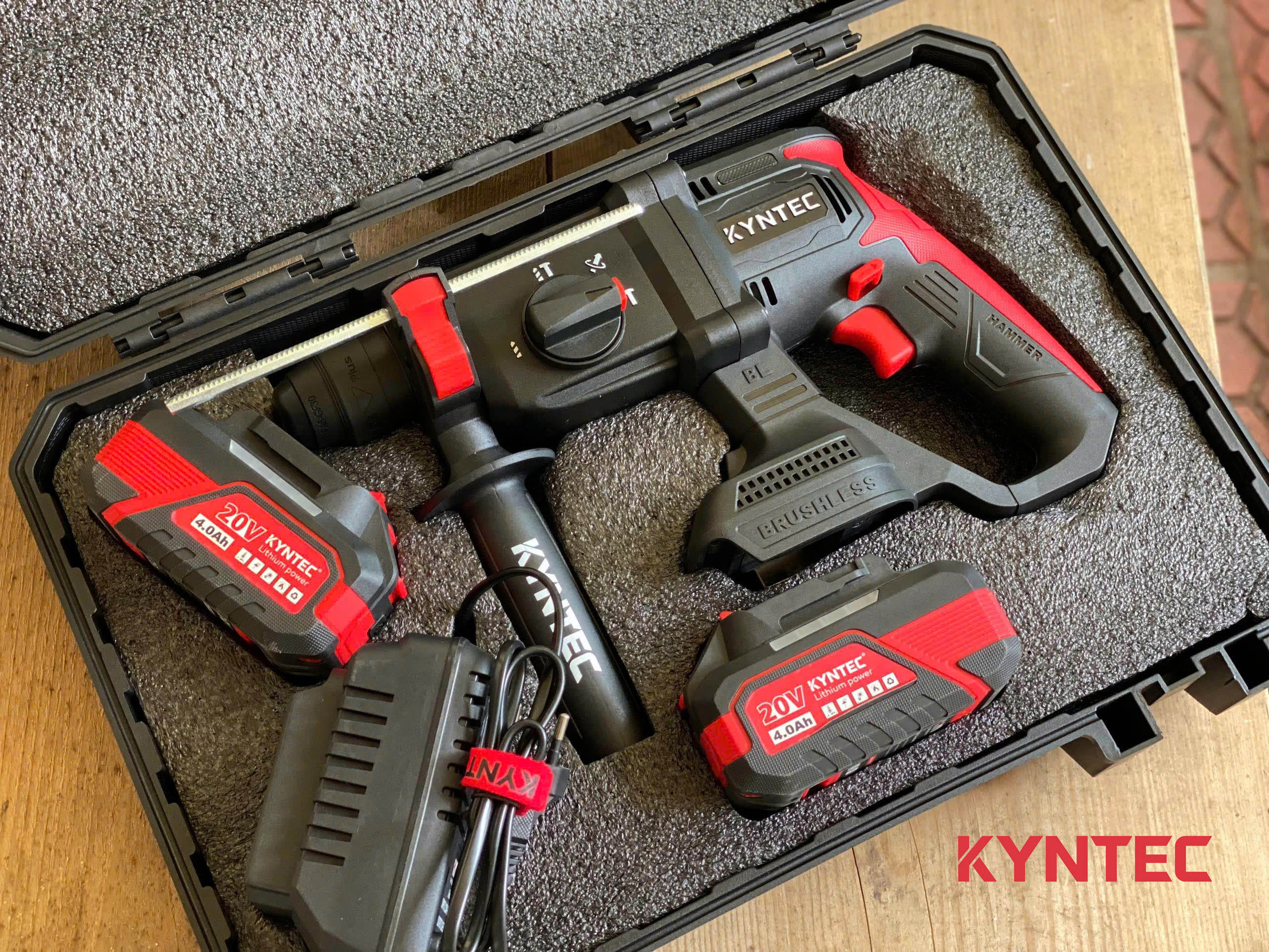 Bộ 2 pin Máy Khoan Bê Tông 3 Chức Năng Pin Kyntec KT51