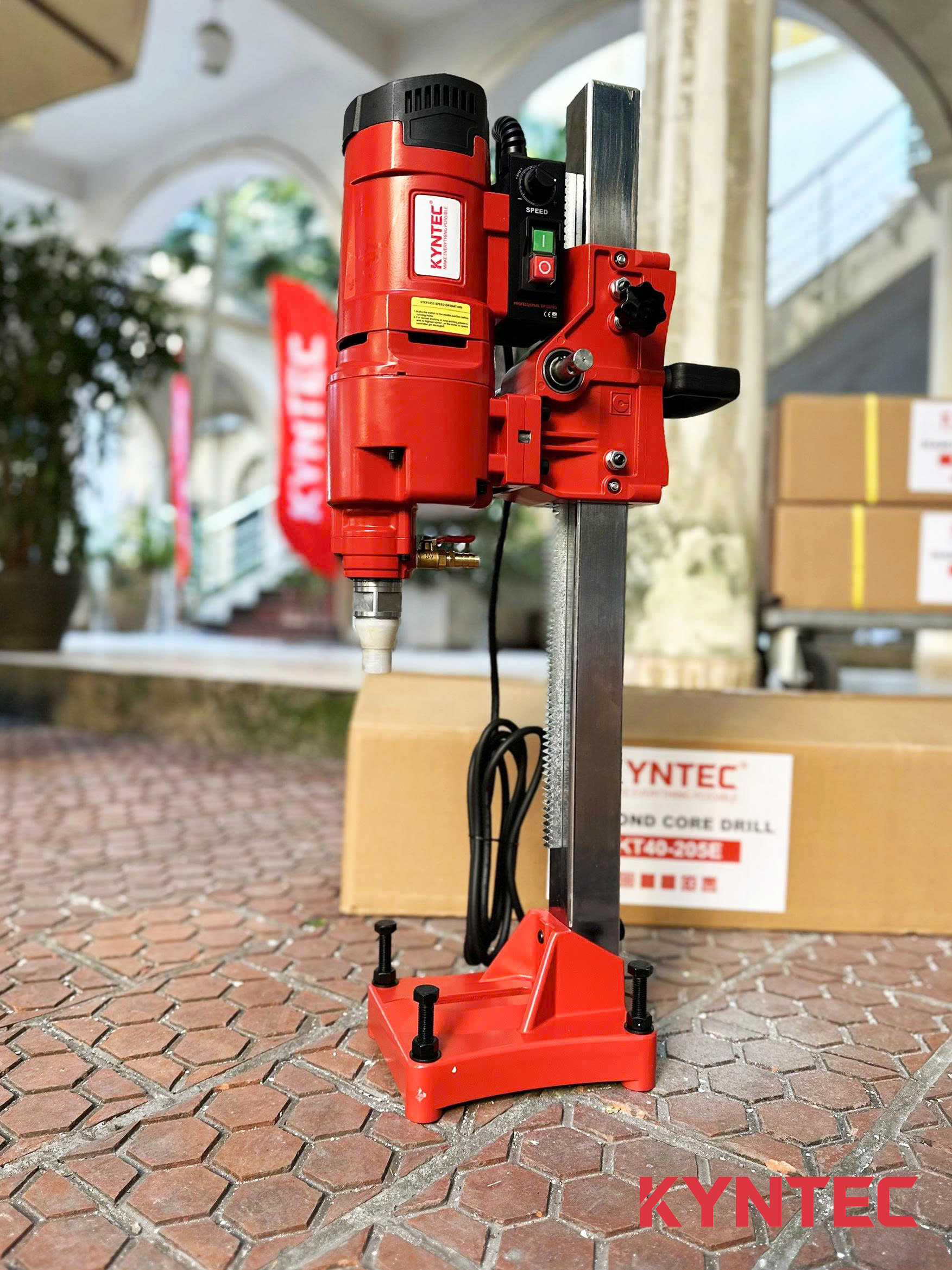 Thân máy Máy Khoan Rút Lõi Có Điều Tốc 205mm Kyntec KT40