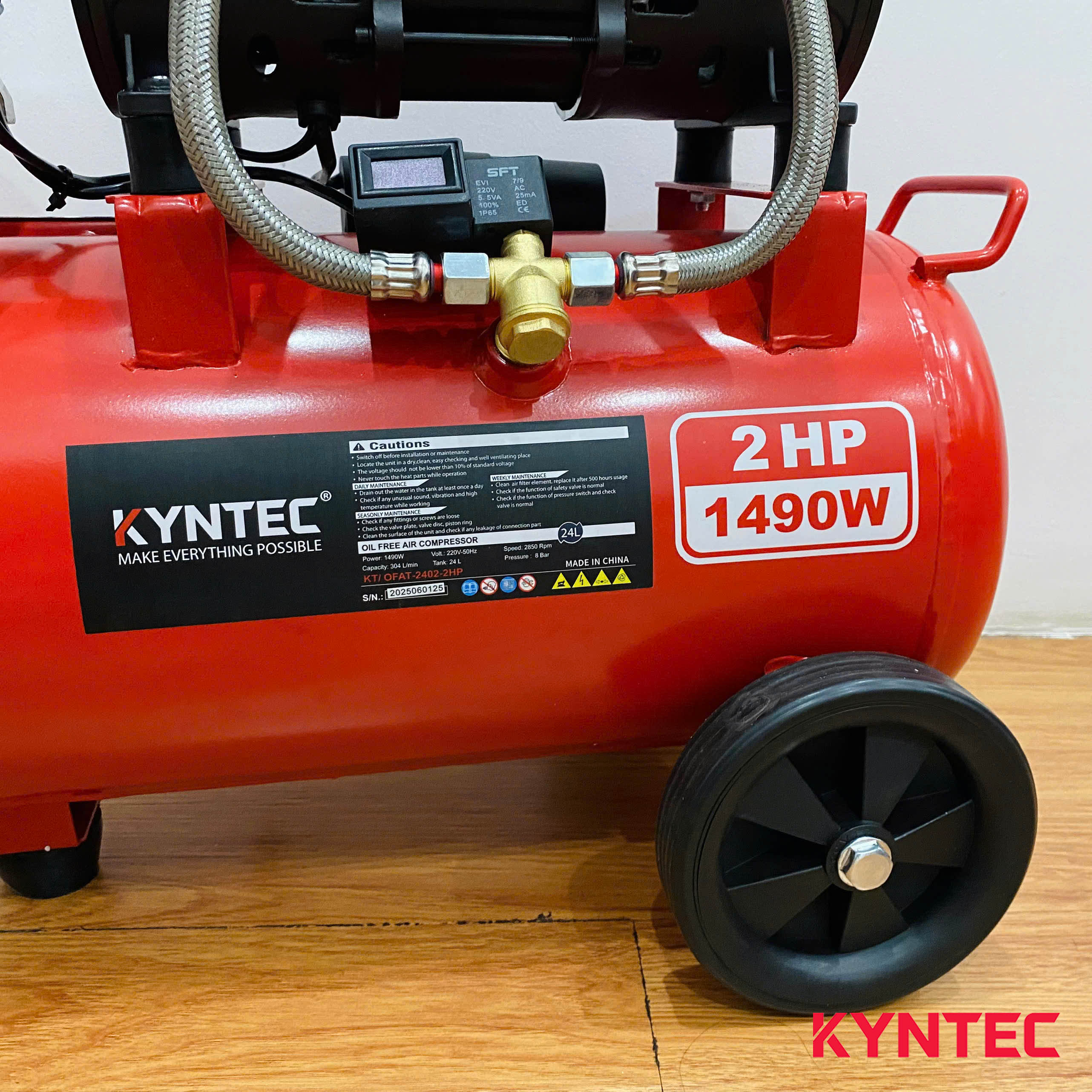 Máy Nén Khí Sạch Không Dầu 2HP Kyntec KT/OFAT - 2402 ảnh chính diện