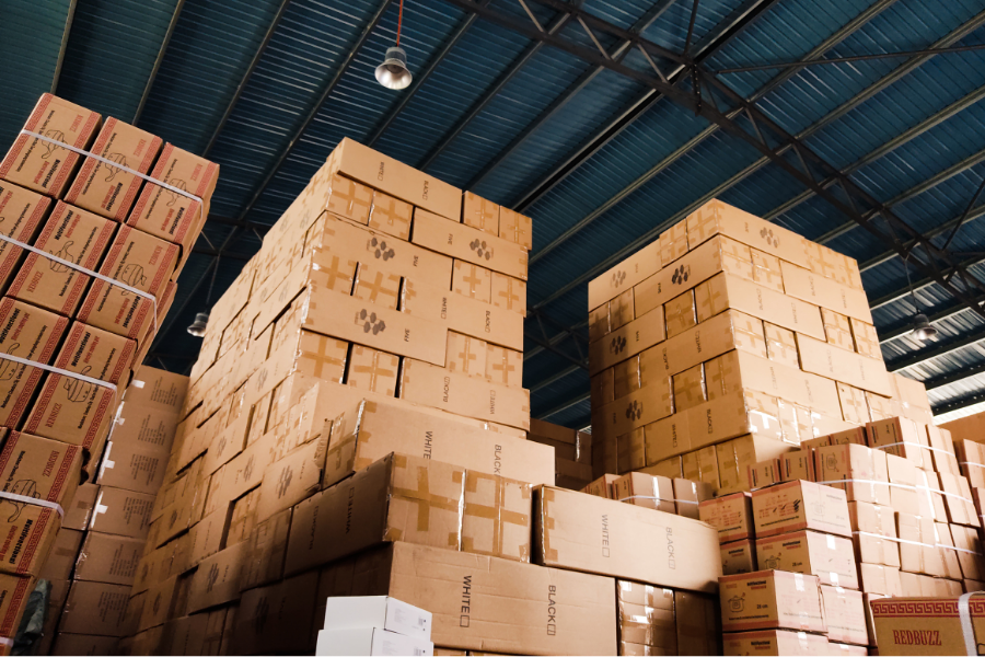 Hộ kinh doanh cần làm gì với hàng tồn kho trước 01/01/2026 khi chuyển sang kê khai thuế?