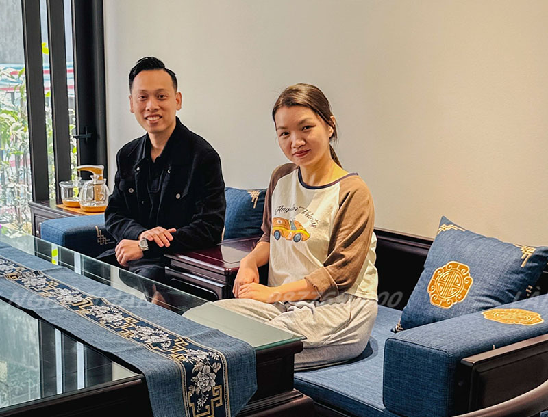 Chị Lan Anh (Long Biên)