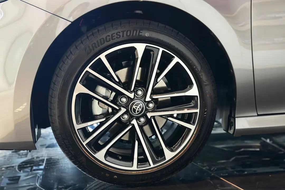 TOYOTA CAMRY 2.0Q