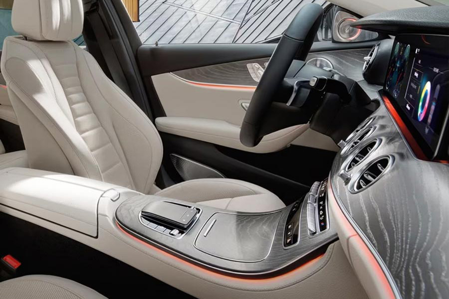 Mercedes-Benz E 300 AMG