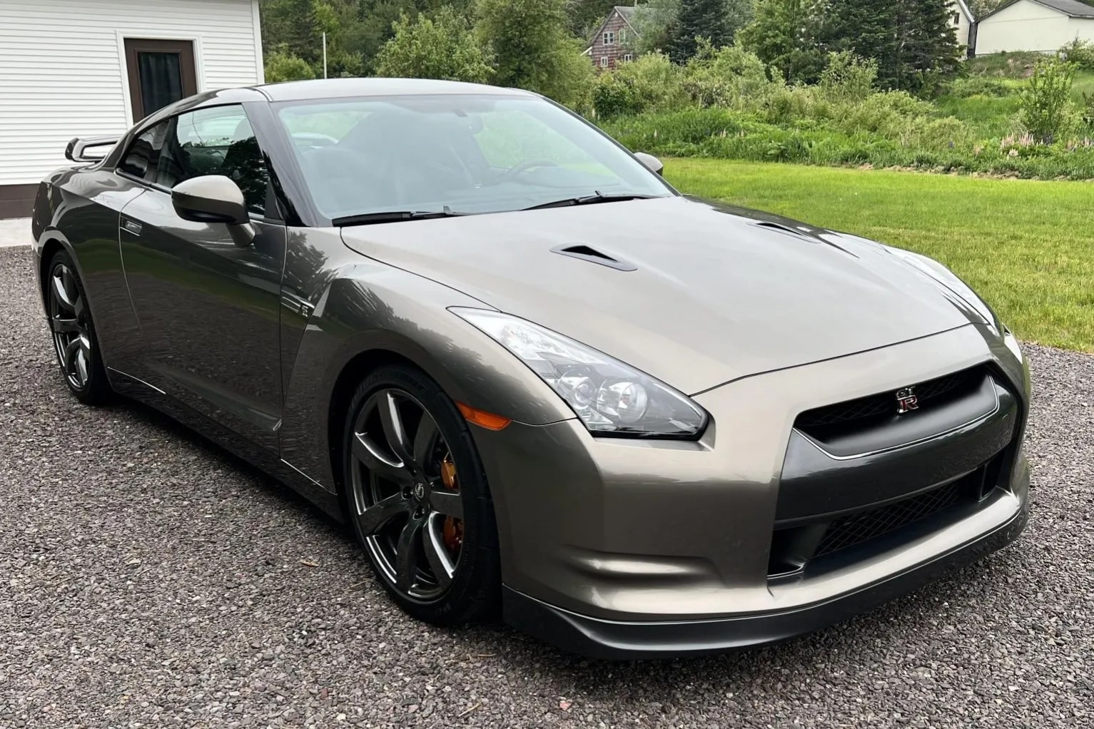 Nissan GT - R