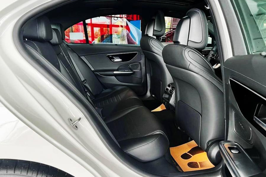 New Mercedes-Benz C300 AMG