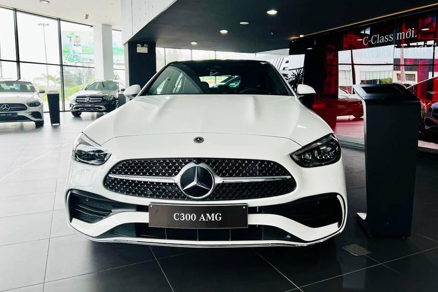New Mercedes-Benz C300 AMG