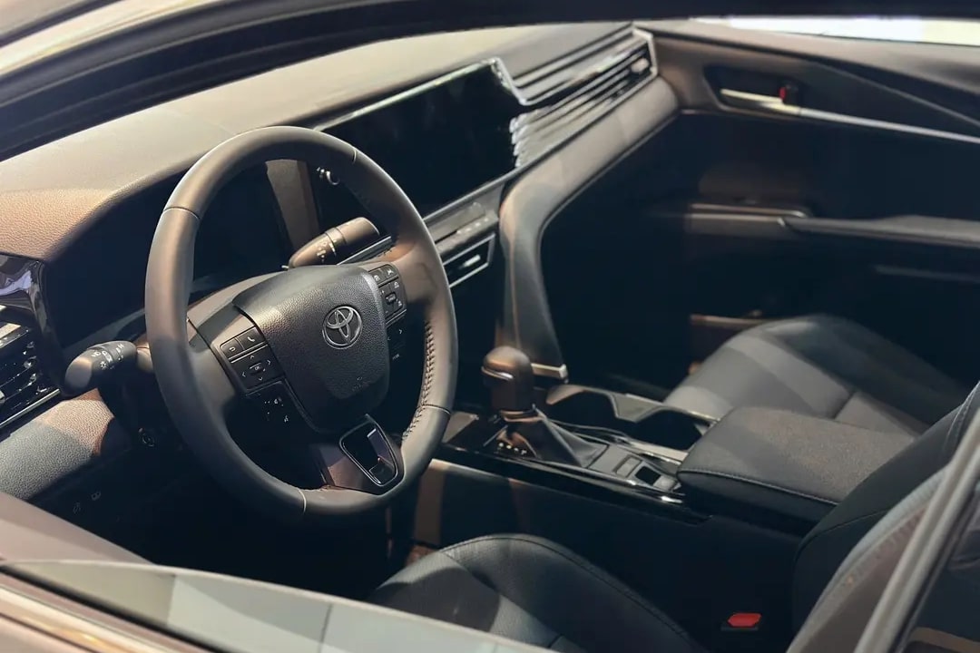 TOYOTA CAMRY 2.0Q