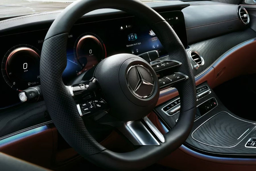 Mercedes-Benz E 300 AMG