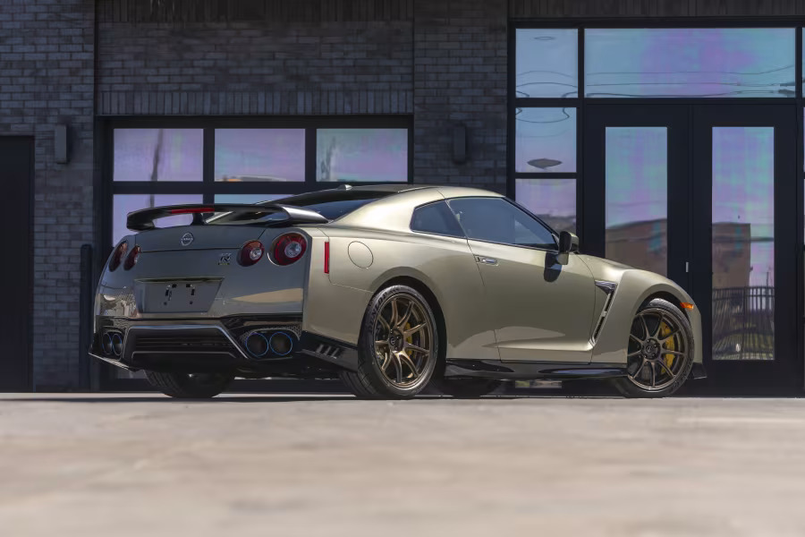 Nissan GT - R