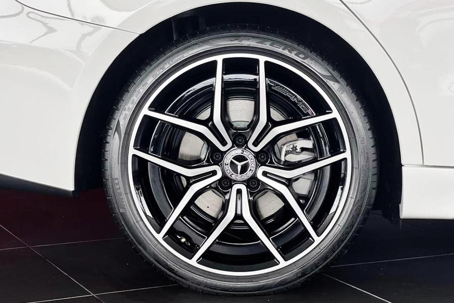 New Mercedes-Benz C300 AMG