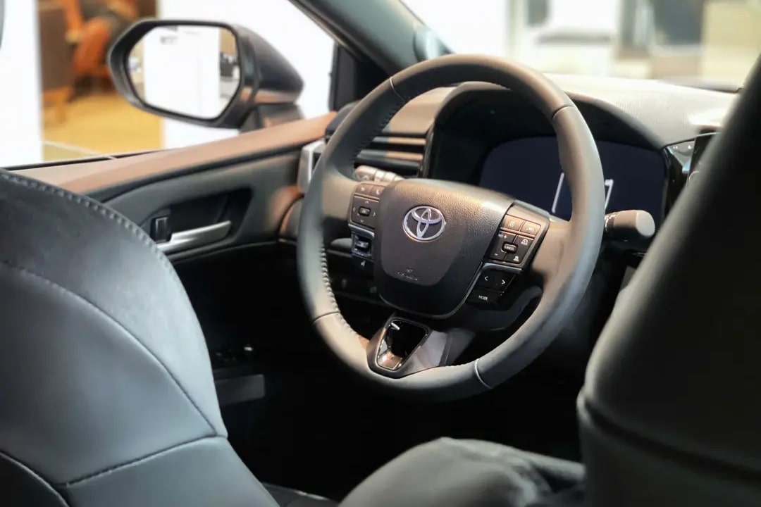 TOYOTA CAMRY 2.0Q
