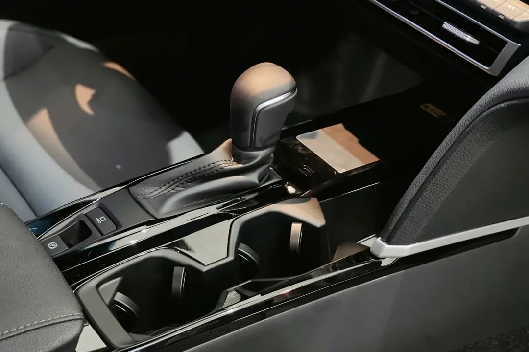 TOYOTA CAMRY 2.0Q