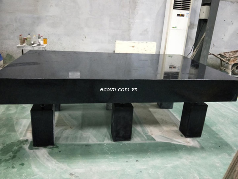 Sai lầm phổ biến khi thiết kế bàn máp granite cho machine vision