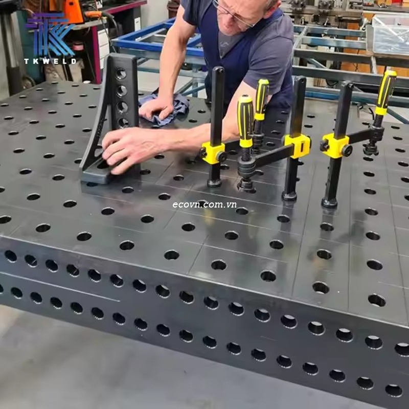 Có nên đầu tư bàn hàn CNC cho xưởng nhỏ?