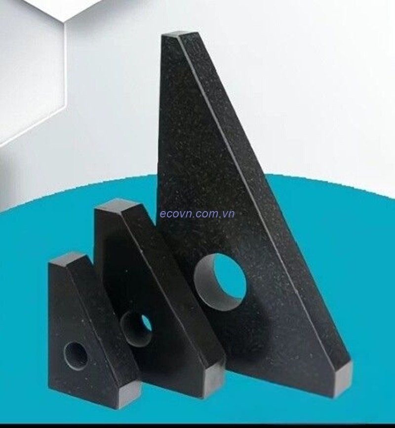 Thước tam giác đá granite trong kiểm tra chi tiết cơ khí chính xác