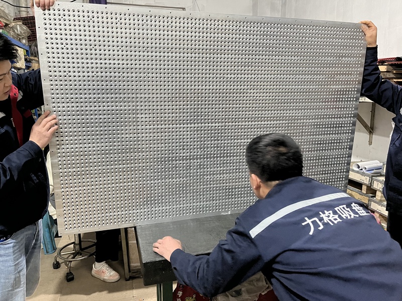 Cách Tăng Lực Hút Bàn CNC Hiệu Quả Nhất (Xưởng Nào Cũng Áp Dụng Được)