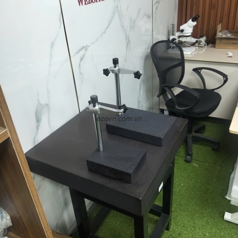 Đế granite gá đồng hồ so có thể dùng để kiểm tra độ phẳng không?
