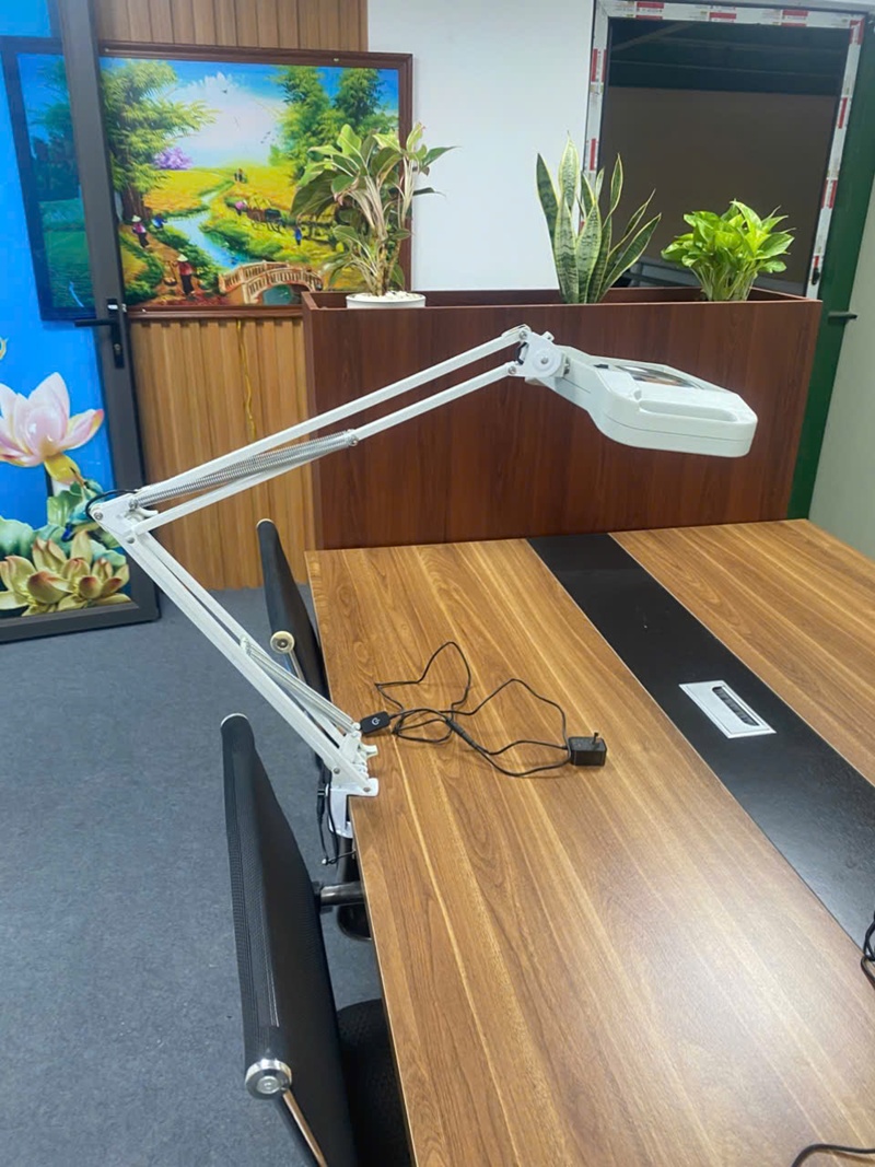 Kính lúp kẹp bàn LT86G cho công việc chính xác