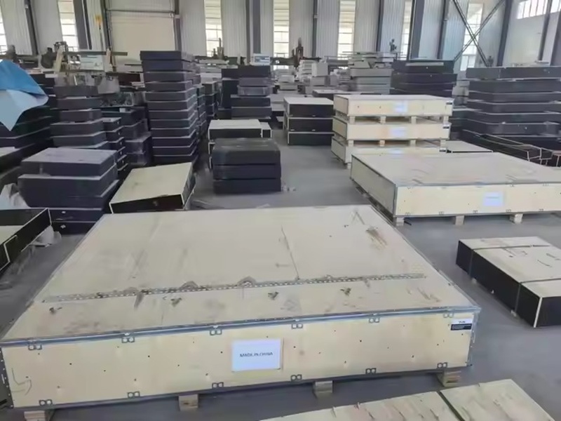 Bàn rà chuẩn granite 2000x1500x200mm đặt trên khung thép