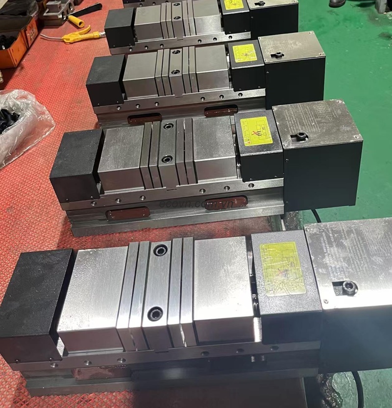 Ê tô WPV-6-125×2 | Ê tô CNC thủy lực khí nén hai trạm 6 tấn