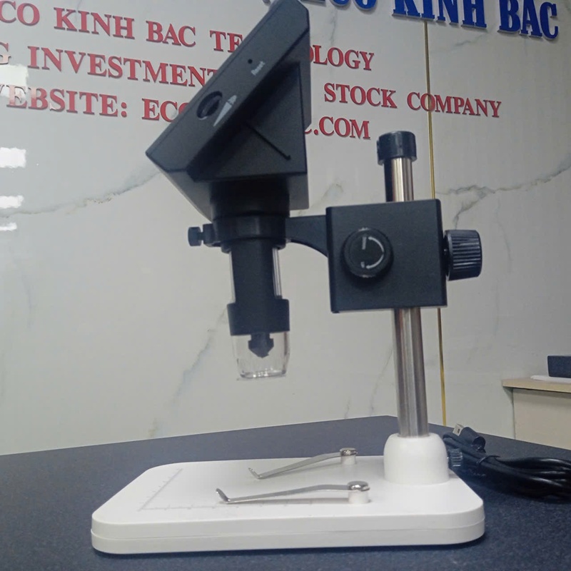 Kính hiển vi kỹ thuật số DM4