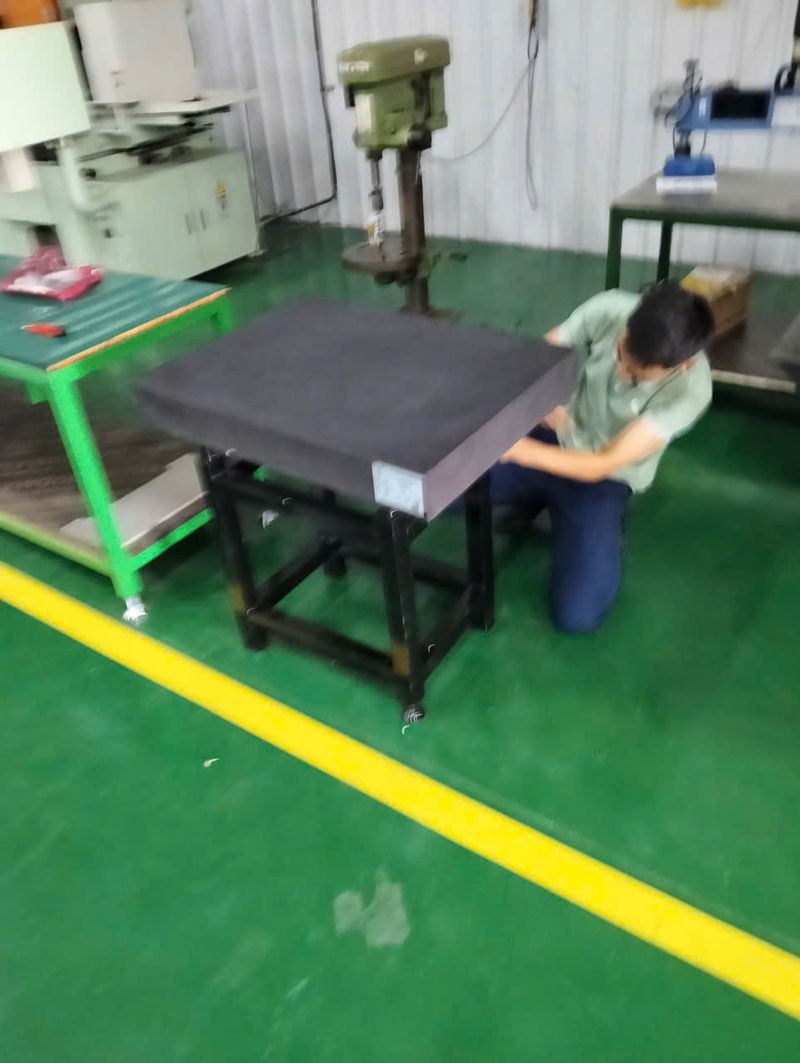 Bàn máp, bàn rà chuẩn đá granite kích thước 600x400x100mm