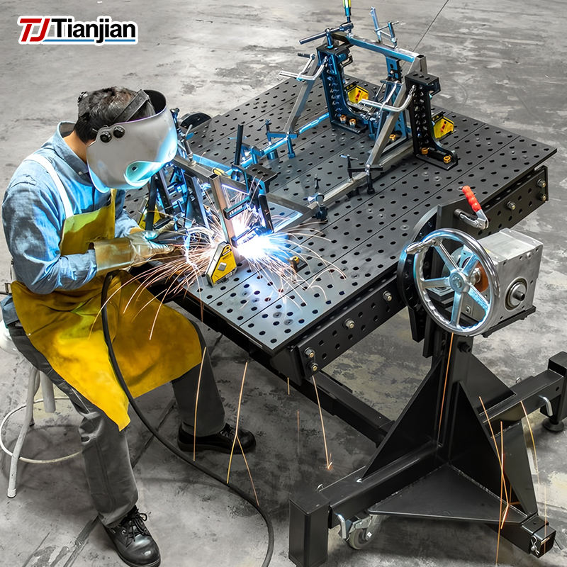 Bàn hàn xoay kích thước 1500x1500 chuyên dụng cho xưởng cơ khí