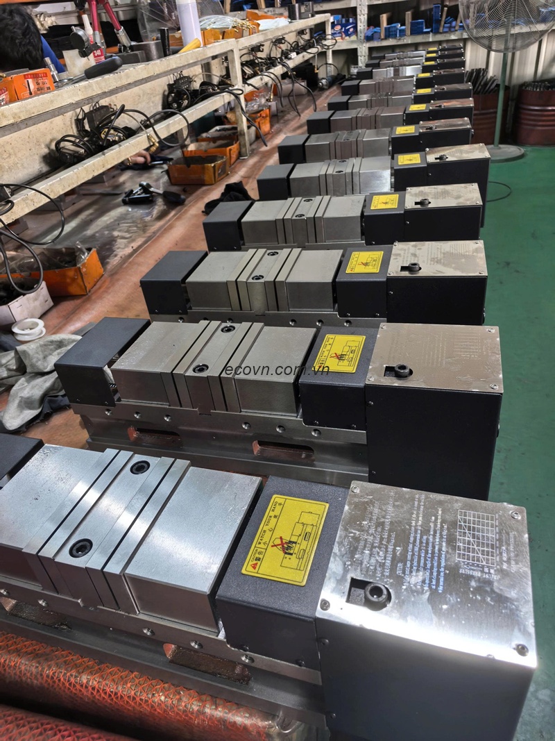 Ê tô WPV-6-125×2 | Ê tô CNC thủy lực khí nén hai trạm 6 tấn