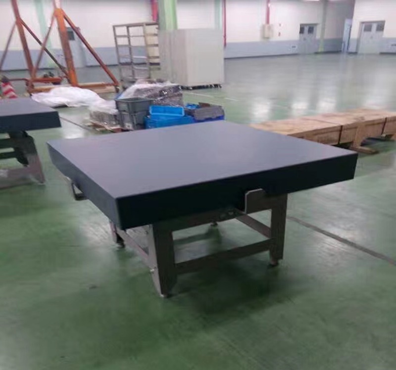 Bàn máp, bàn rà chuẩn đá granite kích thước 4000x1000x200mm.