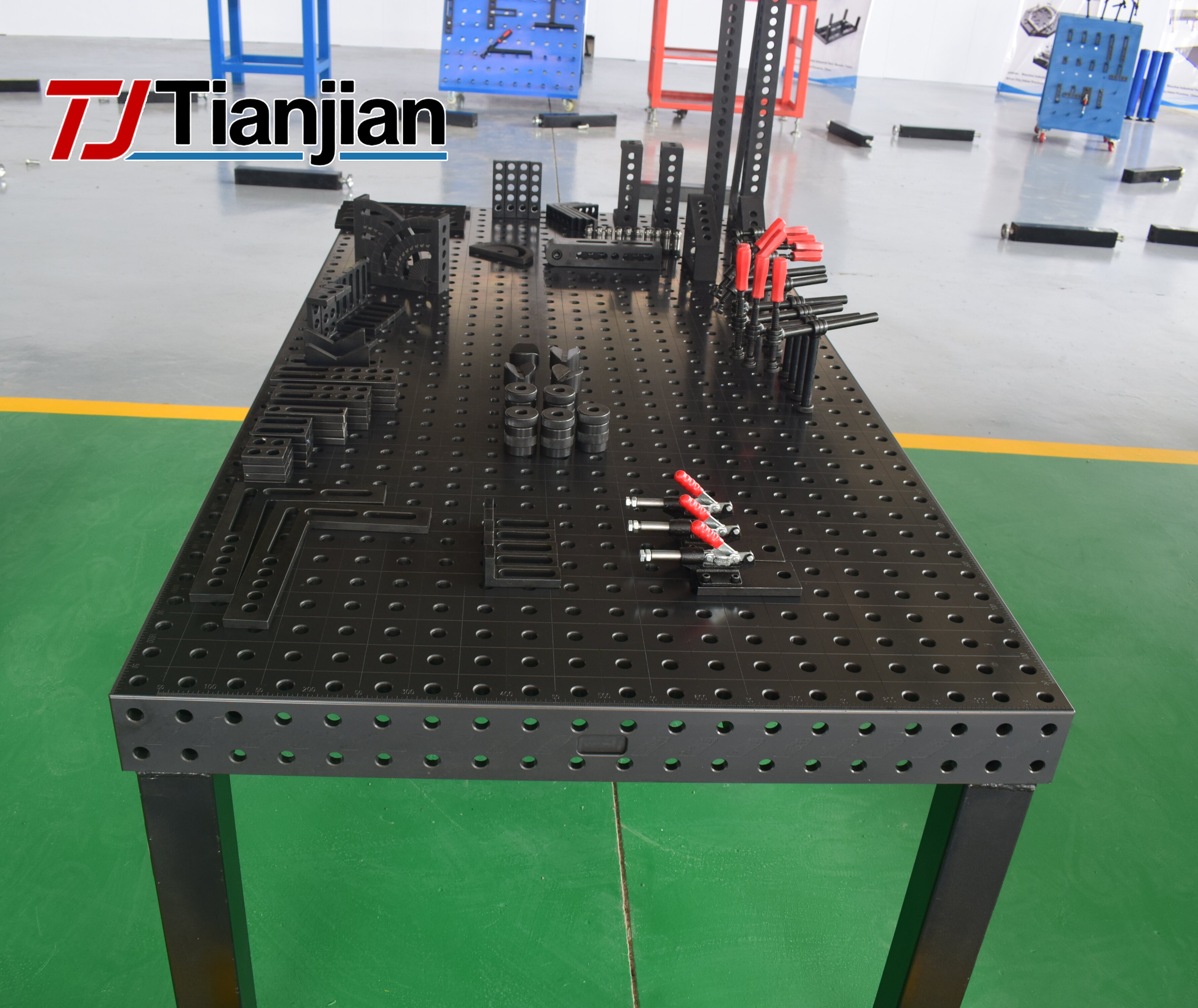 Bàn Gá Hàn Gang 3D D28 3000×2000mm Dùng Trong Cơ Khí Chính Xác