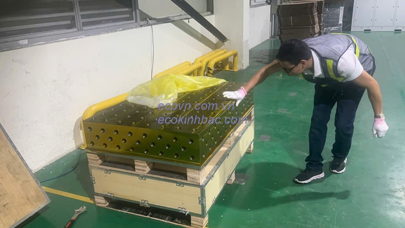 Bàn Gá Hàn Gang 3D D16 2000×1000mm Dùng Trong Cơ Khí Chính Xác