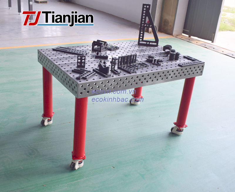 Bàn Gá Hàn Thép 3D D28 2000×1000mm Dùng Trong Cơ Khí Chính Xác
