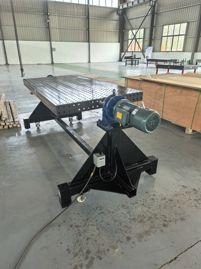 Bàn hàn xoay kích thước 1500x1500 chuyên dụng cho xưởng cơ khí