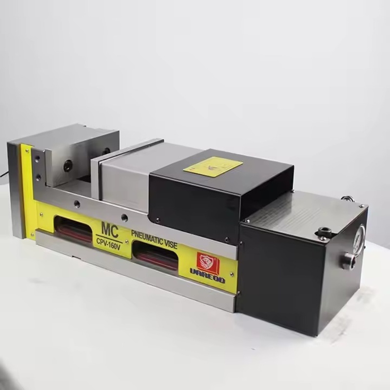 Ê tô khí nén tự định tâm CPV-200V
