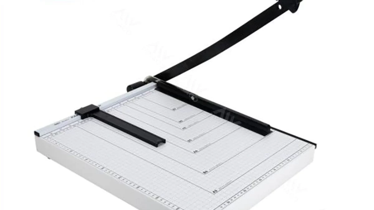 Bàn cắt A3 8012 Deli