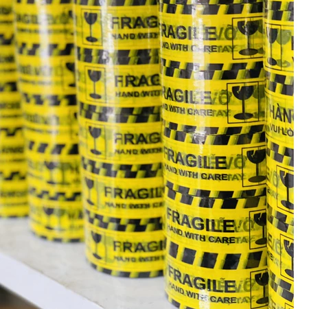 Băng keo 47mm - hàng dễ vỡ (cây/ 6 cuộn)