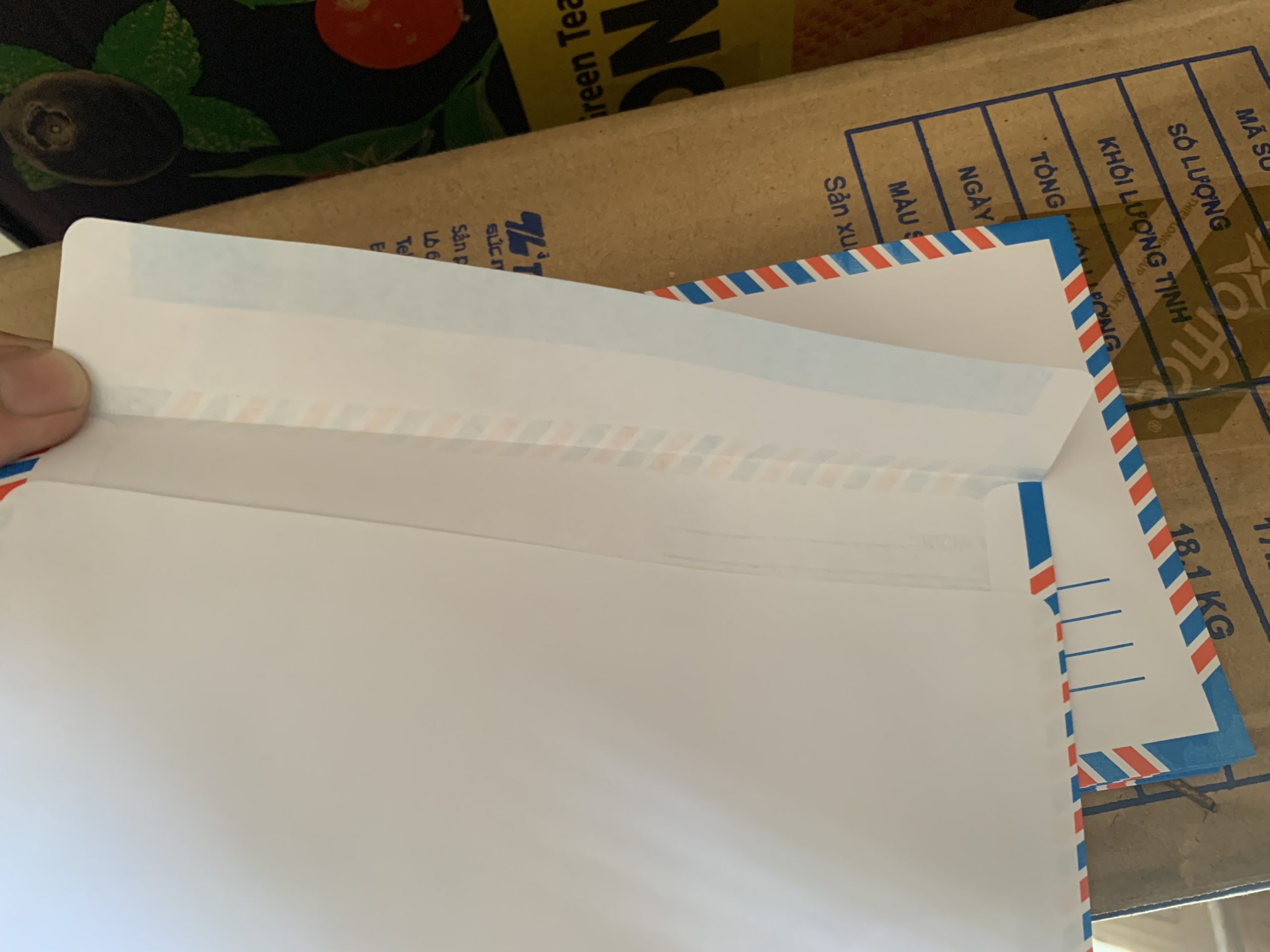 Bao thư sọc xéo 60gsm (11x18) in 2 màu, keo (X/25c)