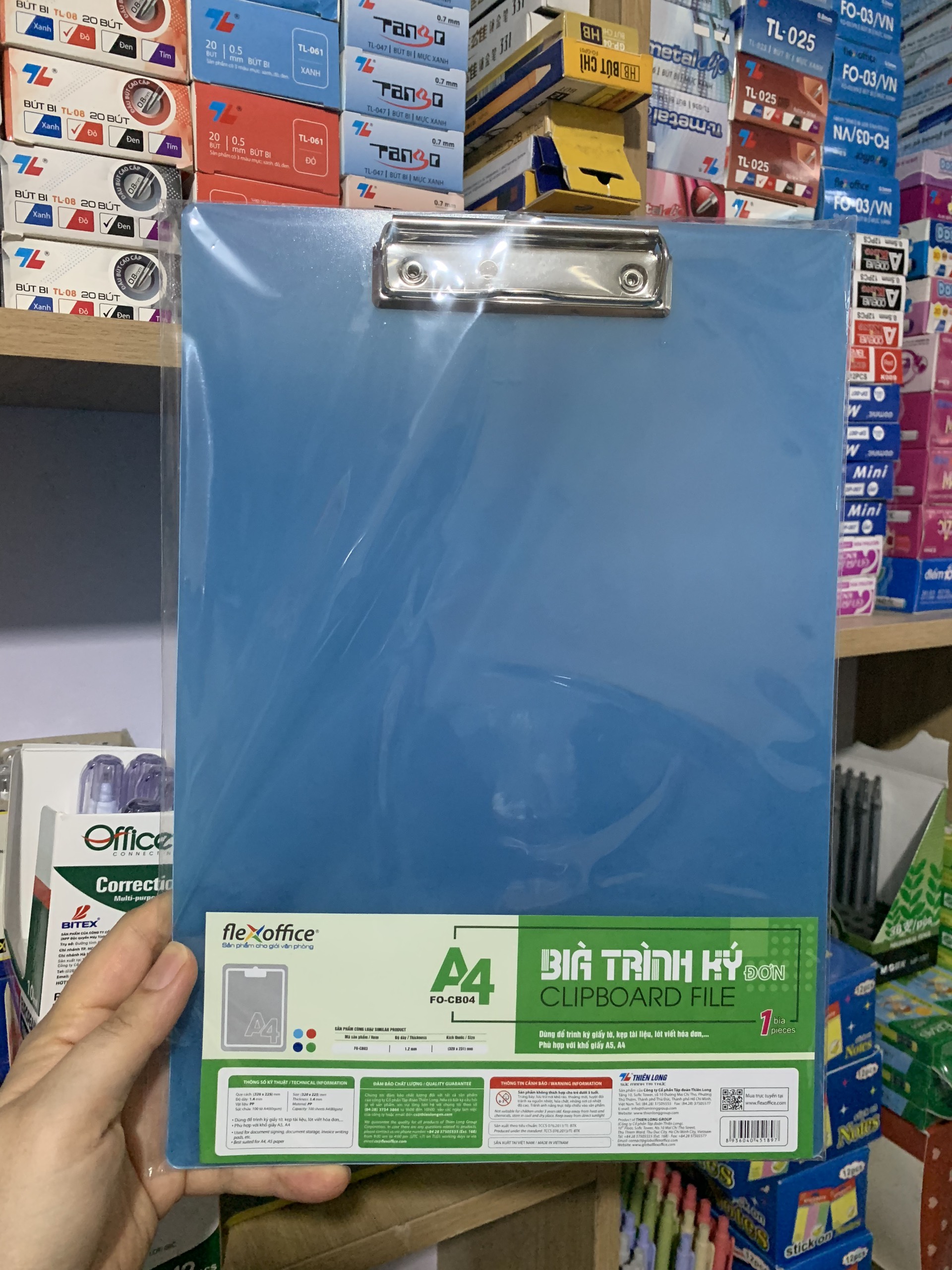 Trình ký nhựa A4 FO CB04