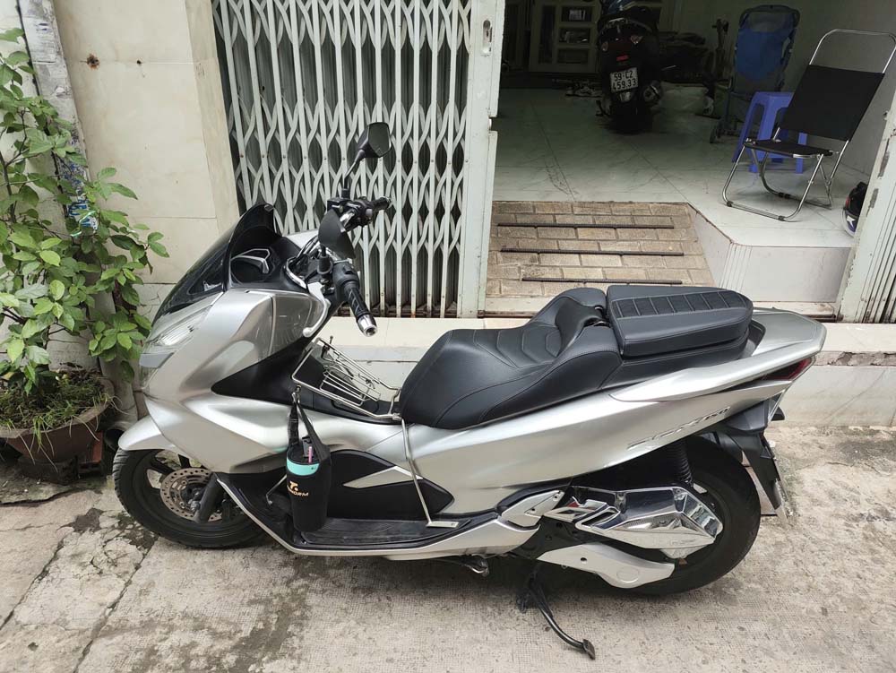 Yên Xe Tựa Lưng Cho Honda PCX ĐEN _ PCX-TL03-BLACK