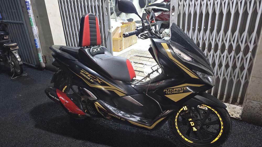 Yên Xe Tựa Lưng Cho Honda PCX – Phiên Bản Màu Đỏ _ PCX-TL03-RED