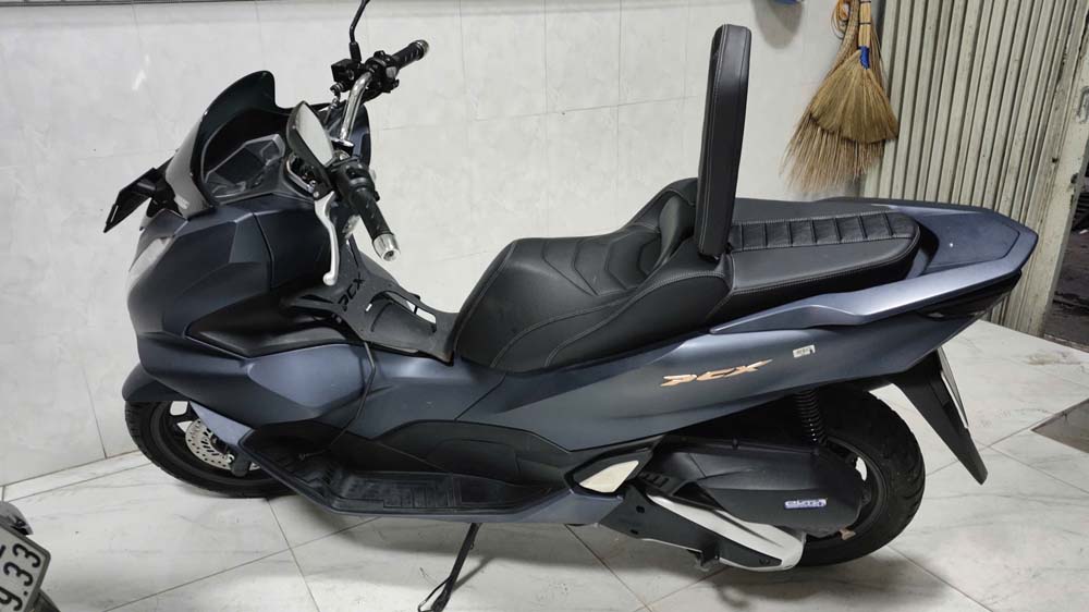 Yên Xe Tựa Lưng Cho Honda PCX ĐEN _ PCX-TL03-BLACK