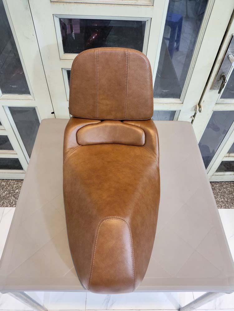 Yên Xe Tựa Lưng Cho Vespa –  Da Bò Thật Cao Cấp _ VESPA-TL03-BROWN