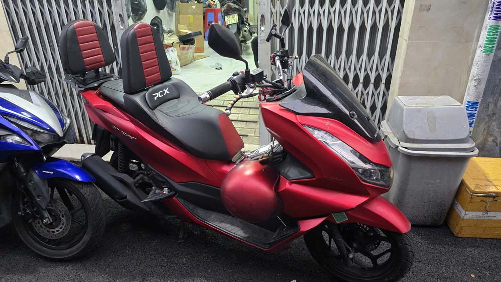Tựa Lưng Cho Người Ngồi Sau Honda PCX _ PCX-TS